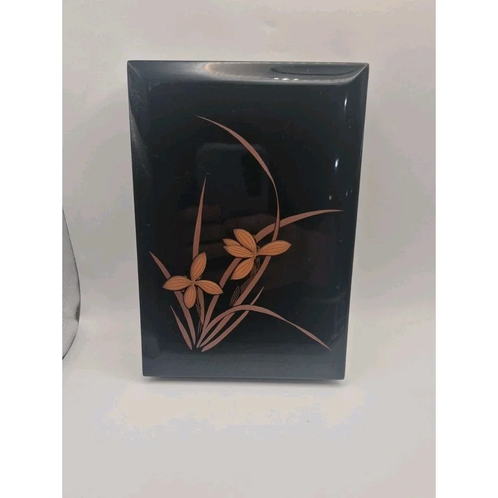 Laquerware Black Box With Painted Iris Design 7.25
